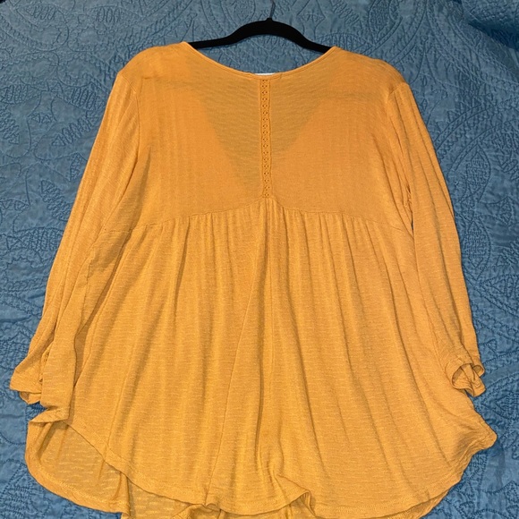 Maurice’s mustard blouse XL - Picture 10 of 11
